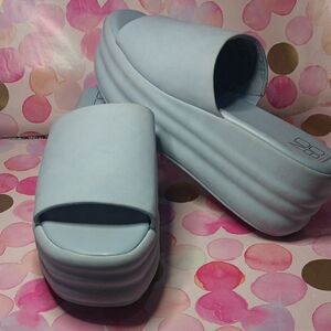 No Boundaries Sky Blue Platform Slides
